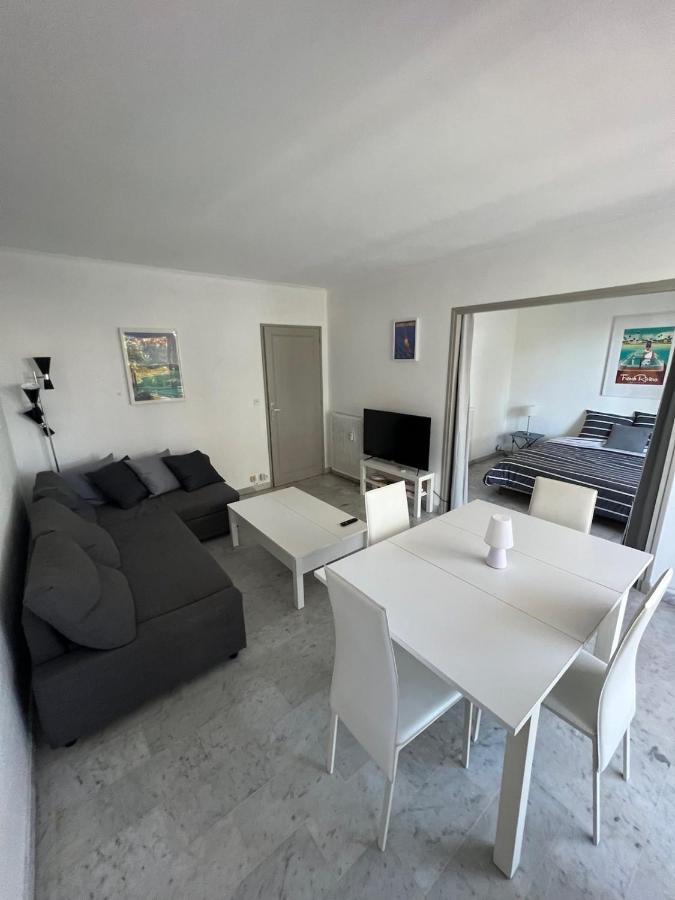 Seafront - Beautiful Flat With Aircon And Comfortable Loggia Vallauris Exterior foto