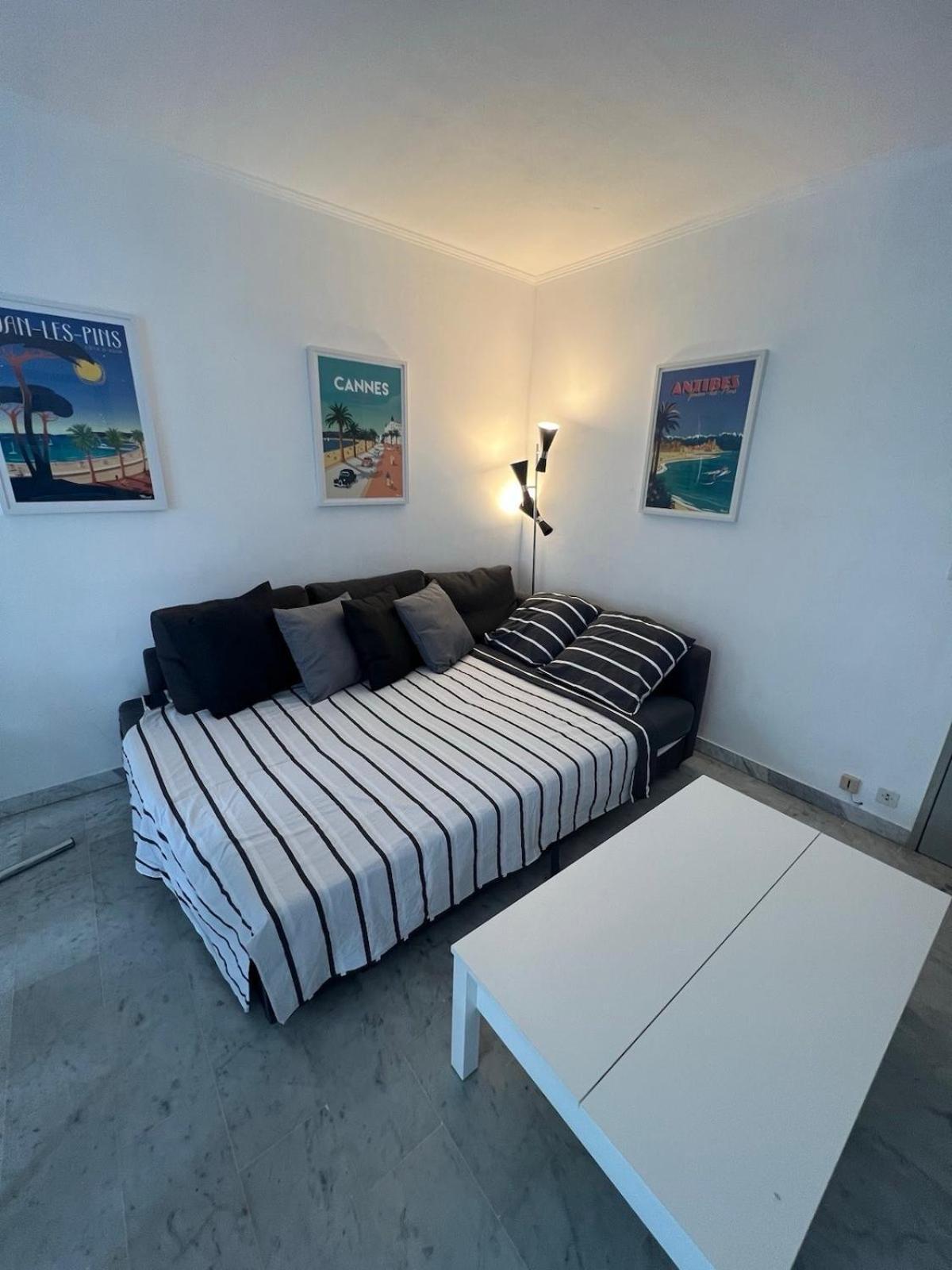 Seafront - Beautiful Flat With Aircon And Comfortable Loggia Vallauris Exterior foto